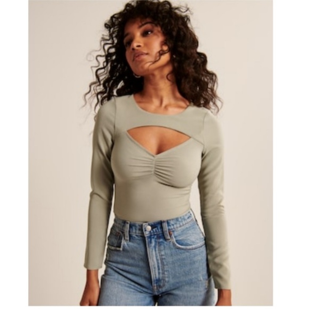NWT! Abercrombie Long-Sleeve Cutout Top